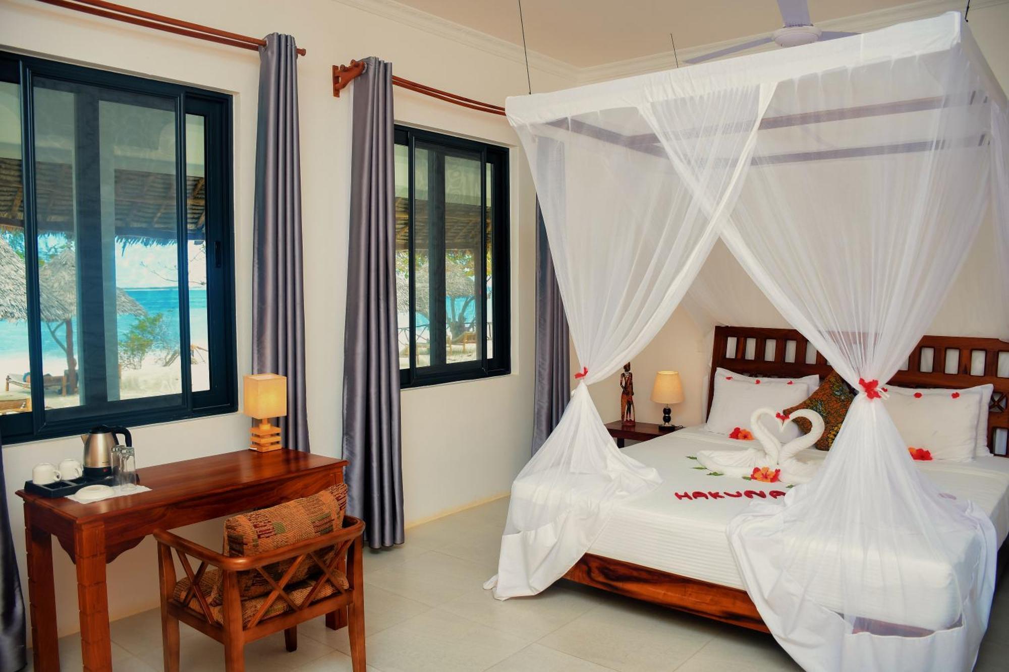 Manolo Resort